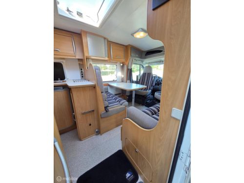 Chausson Flash 08 Teilintegriert ☆131PS, Tempomat, Solar☆ Foto: 8