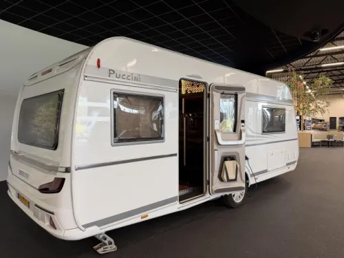 Tabbert Puccini 550 E Fu&szlig;bodenheizung / Rangierhilfe Foto: 2