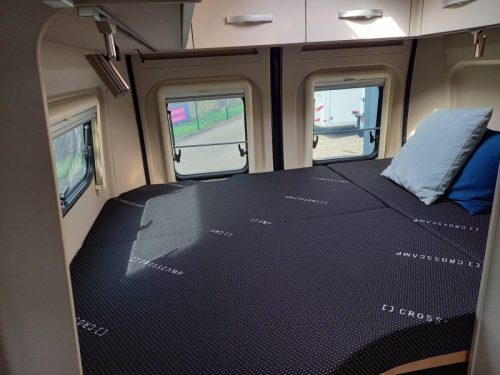 Crosscamp Full 600 - Tough Van conversion  photo: 2