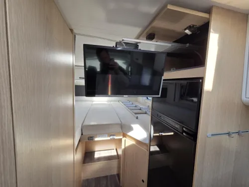 Sunlight T 67 Automatic with single beds  photo: 18