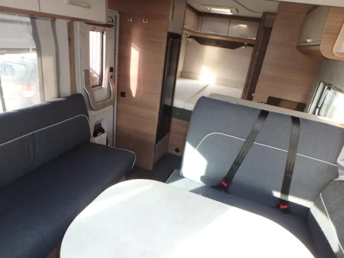 Knaus L!ve Wave 650 MF Niederl&auml;ndisch mit Historie  Foto: 11