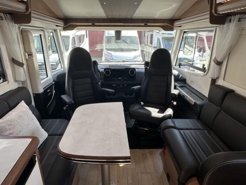 Rapido M 96 ALKO, Roof air conditioning, 170 HP photo: 3