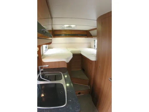 LMC Breezer 646 G Single beds, XXL Garage photo: 9