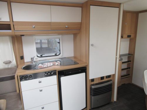 Dethleffs Camper 500 FR MIT RANGIERHILFE, KLIMAANLAGE, MARKISE Foto: 7