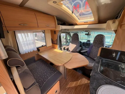 B&uuml;rstner Solano 720 T Single Beds, Air conditioning, 160HP photo: 9