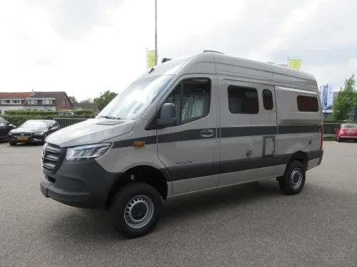Hymer Grand Canyon S 600 4X4 AUTOMAAT 190 PK Foto: 8