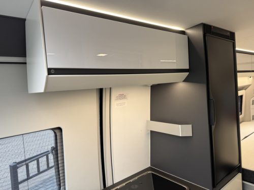 Adria Twin Supreme 640 SGX 140 hp AUTOMATIC 9-Speed Euro6 Fiat Ducato 8 Maxi **Single beds height adjustable/4 seats/Roof air conditioning photo: 15