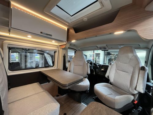 Weinsberg CaraBus 630 ME [FIRE] GRATIS AUTOMAAT  Foto: 7