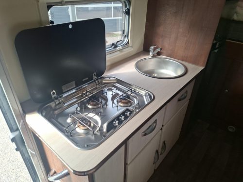 Forster A699 HB ger&auml;umiges 6-Personen-Familien-Wohnmobil Foto: 20