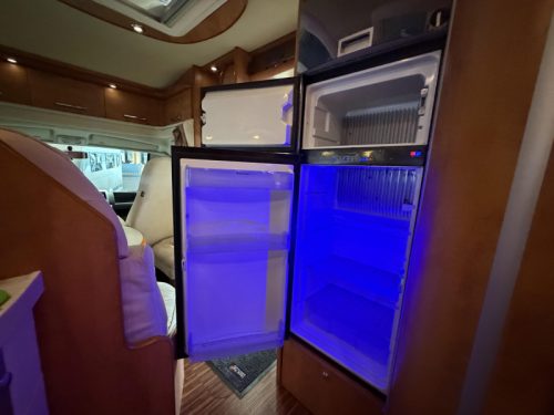 Carthago Chic C-Line T 5.0 QB French bed 5.0 180hp photo: 14