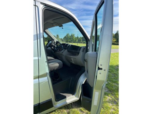Compact Bus Camper Citro&euml;n Jumper | Solar Panel | Reversing Camera | Towbar | Air conditioning photo: 22