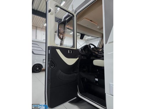 Hymer BMC-I 690 *170hp Automatic* French bed * Fully equipped photo: 6