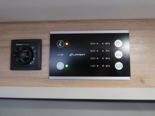 Dethleffs Globetrail 640 ES 95 Years AUTOMAAT foto: 13