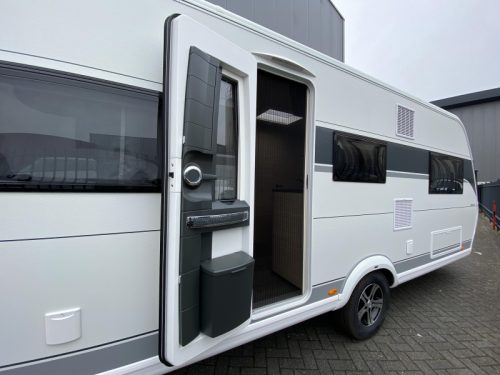 Hobby Maxia 585 UL Einzelbetten, Rundsitzgruppe  Foto: 8