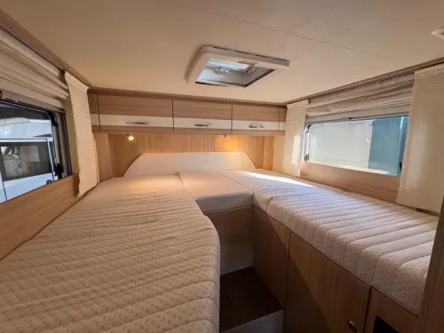 B&uuml;rstner Travel Van Single beds Garage  photo: 16