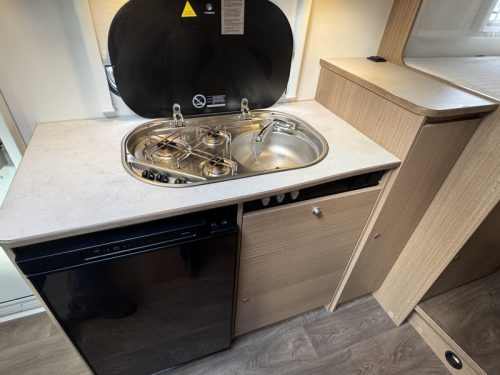 Carado V 337 Single beds no pop-top roof  photo: 20