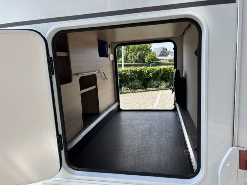 Sunlight T 68 Adventure Edition Zonnepaneel + hefbed  foto: 22