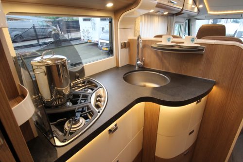 Carthago C-tourer I 148 LE photo: 9