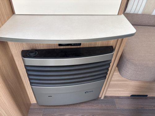 B&uuml;rstner Premio Life 480 TL Mover/Auvent/Porte-v&eacute;los photo : 5