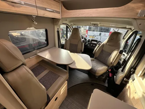 Dethleffs Globetrail Advantage 640 ES Busbiker  foto: 4