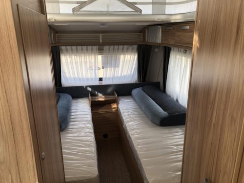 Eriba Feeling 470 I am for rent! photo: 2