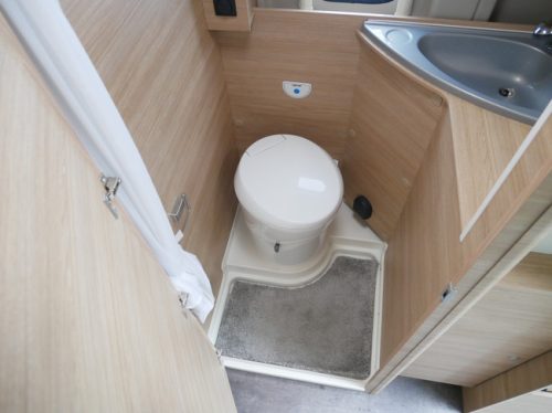 Roadcar (P&ouml;ssl) R640, 6.40 Meter Camper Van, Single Beds photo: 15