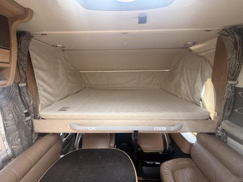 Hymer B 594 automatic 150 hp very compact camper full options transverse bed + pull-down bed EP leveling system awning Webasto parking heater roof air conditioning 2x solar panel electric dish TV large garage photo: 22