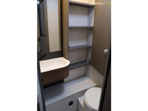 LMC Cruiser 750 EF 180hp Automatic | Diesel heating | Face to face | LED Headlights | Single beds | Separate shower | New from v photo: 19