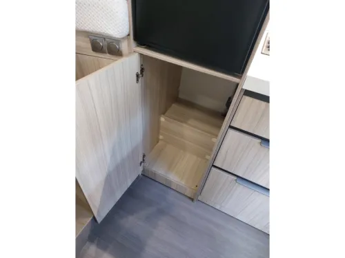 Adria Compact DL Single beds face2face  photo: 12