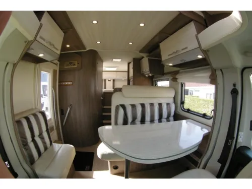 B&uuml;rstner Ixeo Time IT 726 G Single beds, Pop-top roof. photo: 10