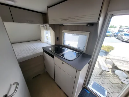 B&uuml;rstner Premio Life 430 TS kenteken 2023, nieuwstaat  foto: 10