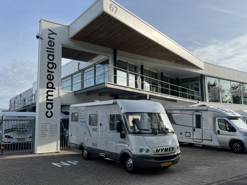 Hymer B630 STARLINE AUTOMAAT DWARSBED+HEFBED BEARLOCK MAXFAN