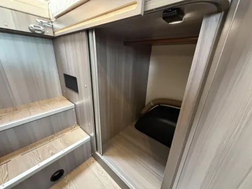 Hobby On Tour Edition 65 GE Thule bicycle lift, 165HP photo: 15