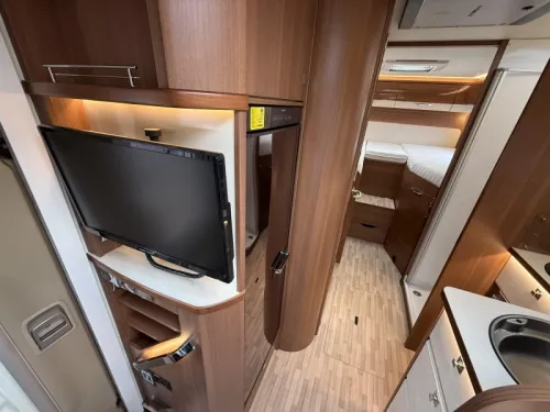 LMC Explorer Comfort 735 G Single Beds Pull-down Bed 2019 photo: 13