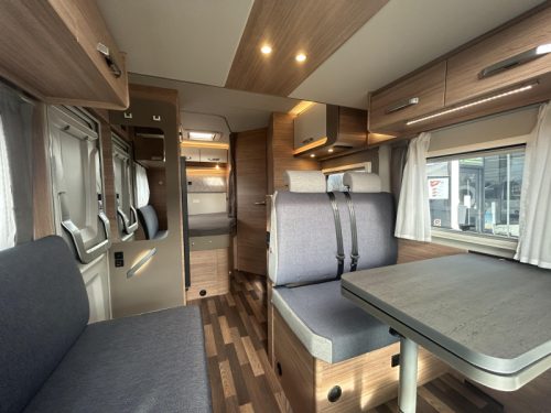 Weinsberg CaraSuite MF Franz&ouml;sisches Bett, Airco 230 Foto: 8