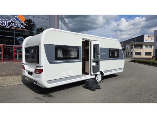 Hobby Excellent 560 CFE awning in new condition photo: 2