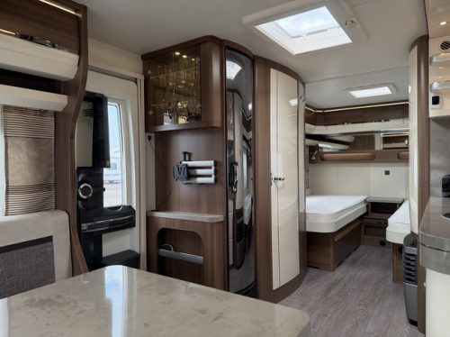 Hobby PRESTIGE 560 LU Foto: 7