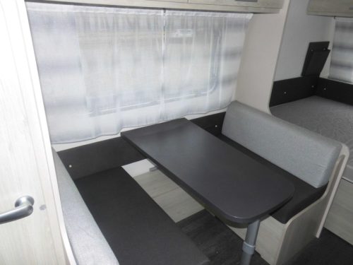 Caravelair Antares 400 Kassettenmarkise. Foto: 3