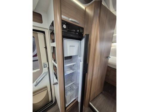 Adria Matrix 640 DC Face to face 2021  photo: 15