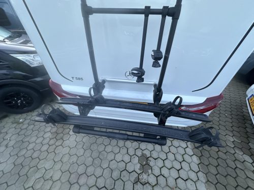 Hymer Tramp S 585 DROP-DOWN BED + SINGLE BEDS photo: 7