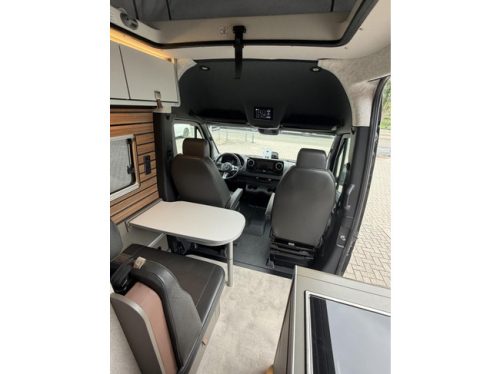 Hymer Grand Canyon 4X4 190HP Leather Pop-top Delta Facelift photo: 10