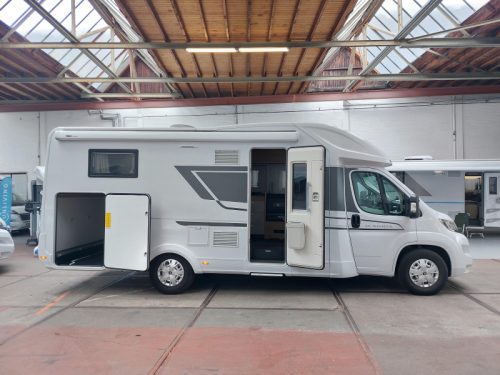 Adria Coral 650 DL L&auml;ngsbett/Face2Face/Heavy Foto: 7