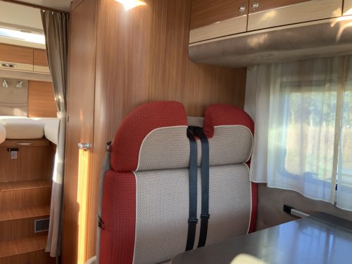 Adria Compact SL 2.3 MultiJ. 130 HP Semi-integrated, Single beds, Year 2010 Camper Centrum On the Road at Noorderringweg 4 in Marum. photo: 8