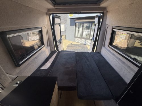 Fiat Kastenwagen professioneller Eigenbau 3.0 Multijet 177 PS Euro 5 Querbett Hubdach Toilette Webasto Standheizung Klimaanlage Markise Fahrradtr&auml;ger Anh&auml;ngerkupplung Foto: 17