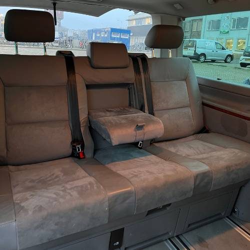 VOLKSWAGEN MULTIVAN TDI 128 KW 2.5 AUT photo: 10