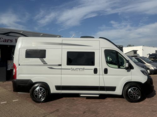 P&ouml;ssl Summit Prime 540 skyroof 9 speed automatic Euro 6 transverse bed navi camera remis plisse flyscreen bicycle rack alloy wheels climate ctr cruise ctr photo: 2