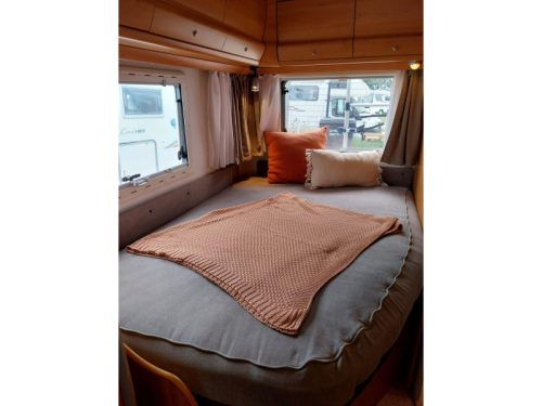 Hymer Eriba mit 44497 km und Dachklimaanlage Foto: 14