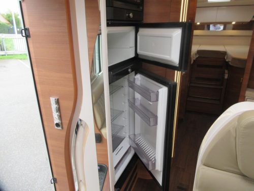 Carthago Chic C-Line I 4.9 LE Mercedes-Benz EP level  Foto: 19