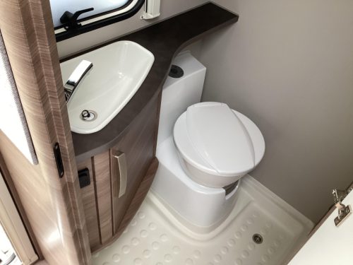 Knaus Sport Silver Selection 400 QD Rangierhilfe, Klimaanlage, Markise Foto: 14