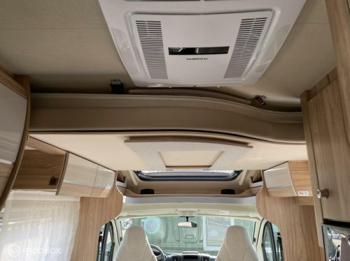 Hymer Tramp 698 Semi-integrated with Pop-top roof AND Queen bed 2X Air conditioning, Solar very few km's! photo: 9